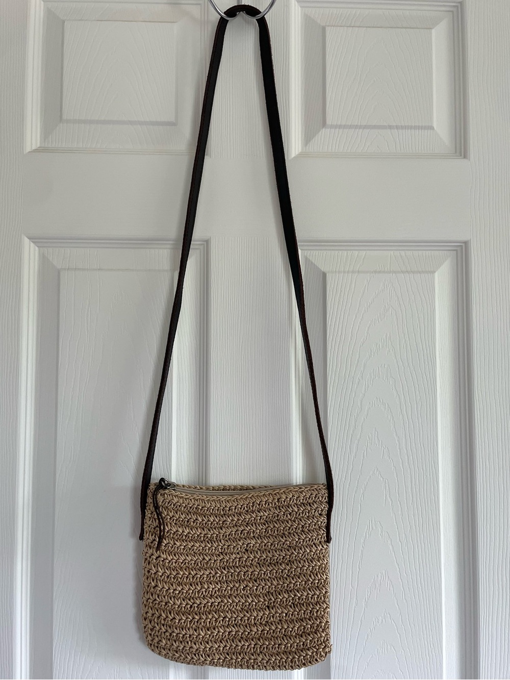 Eddie Bauer Tan Woven Straw Crossbody Bag Boho Summer Coastal Grandma Vacation